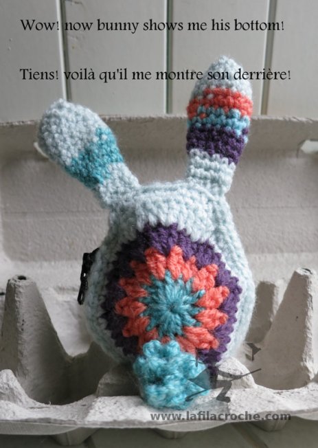Lapin au crochet vu de dos