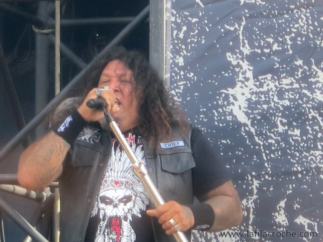 Chuck Billy de testament au Hellfest en 2013