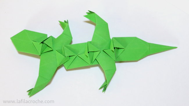 Lézard en origami modulaire