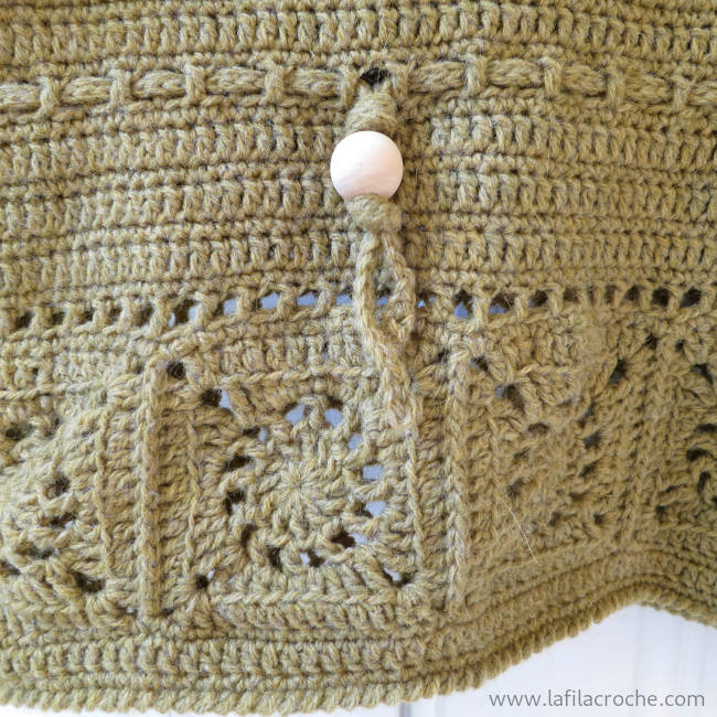 Détail du bas du pull crocheté