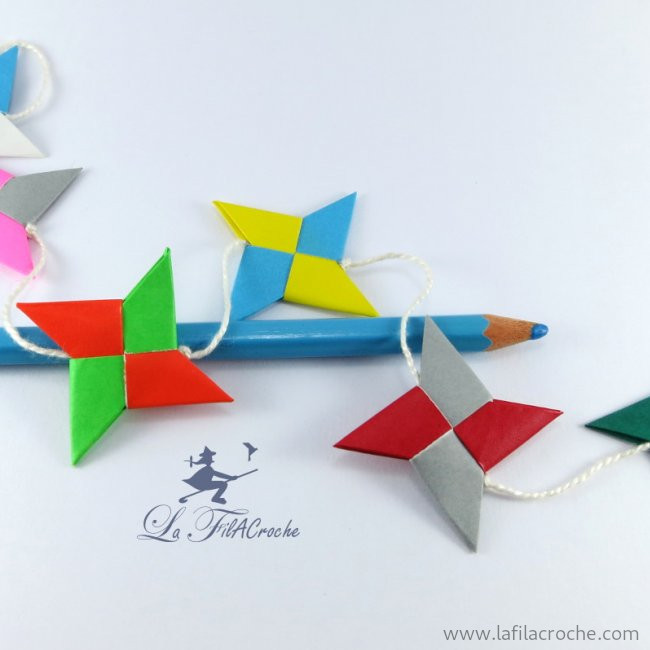 Guirlande d’étoiles de ninja en papier
