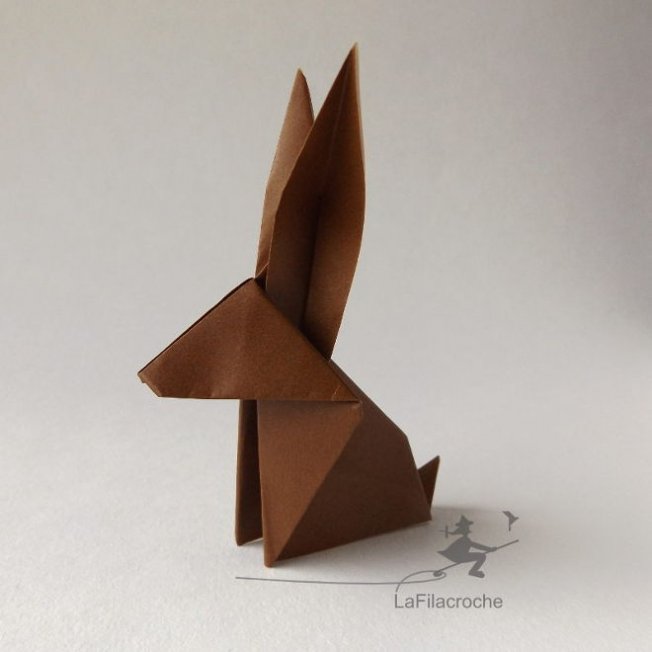 Pliage lapin chocolat en origami