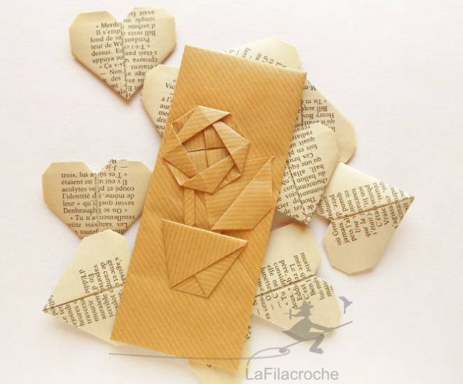 Marque page fleur origami