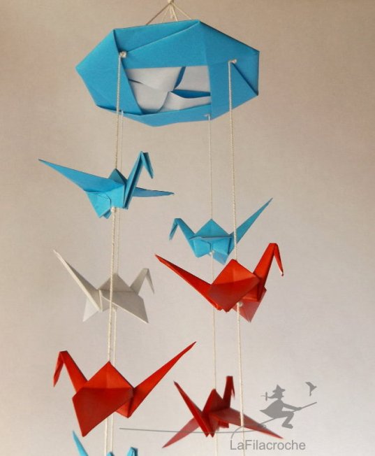 Mobile grues bleu blanc rouge