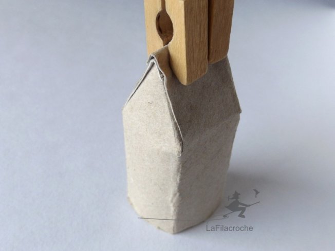 Tuto maison en rouleau de carton étape 12