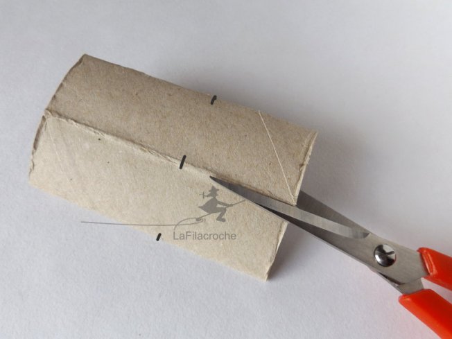 Tuto maison en rouleau de carton étape 4