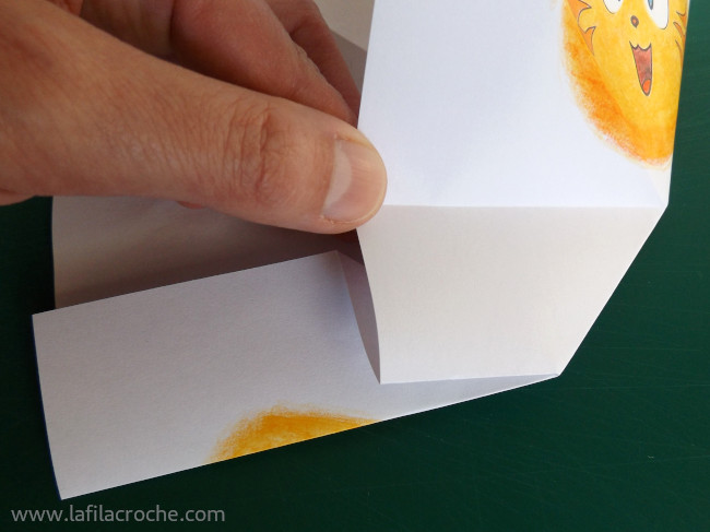 Pliage chat origami étape 7.2