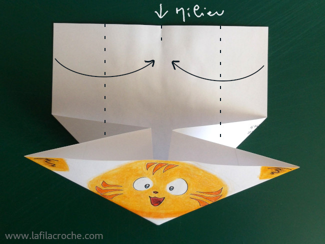 Pliage chat origami étape 6