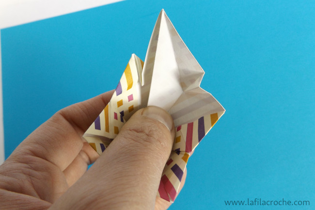 Explications fleur clochette origami étape 6.3