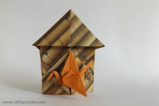 Grue et maison en origami
