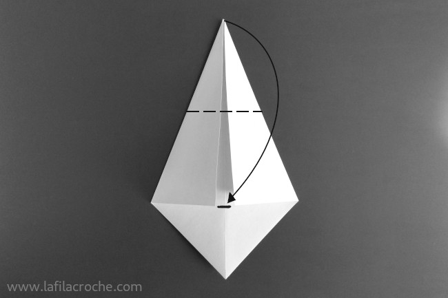Pliage fantôme origami étape 3