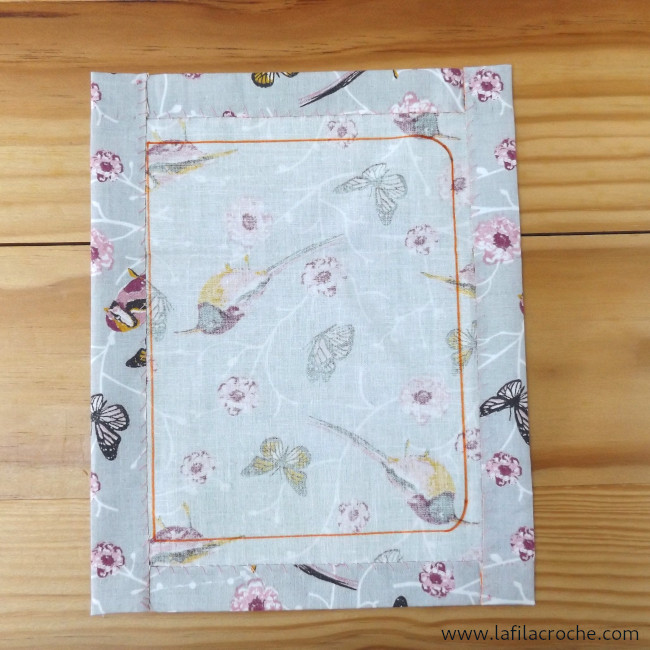 Couture couverture pour liseuse - étape 1