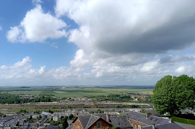 Vue sur la plaine Picarde depuis les remparts de Laon
